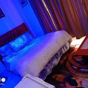 Bed & Breakfast M5 Park Cape Town